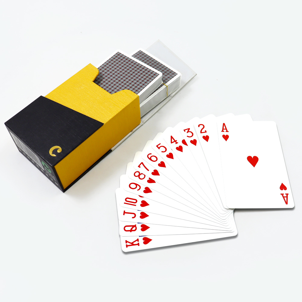 廠(chǎng)家(jiā)銀(yín)行(xíng)掼蛋撲克代加工(gōng)黑(hēi)芯紙(zhǐ)娛樂(yuè)加厚壓紋撲克紙(zhǐ)牌